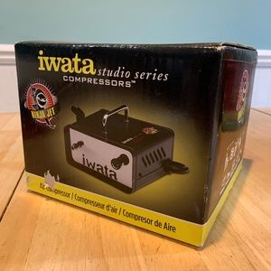 Iwata Studio Series Compressor. Nina Jet.